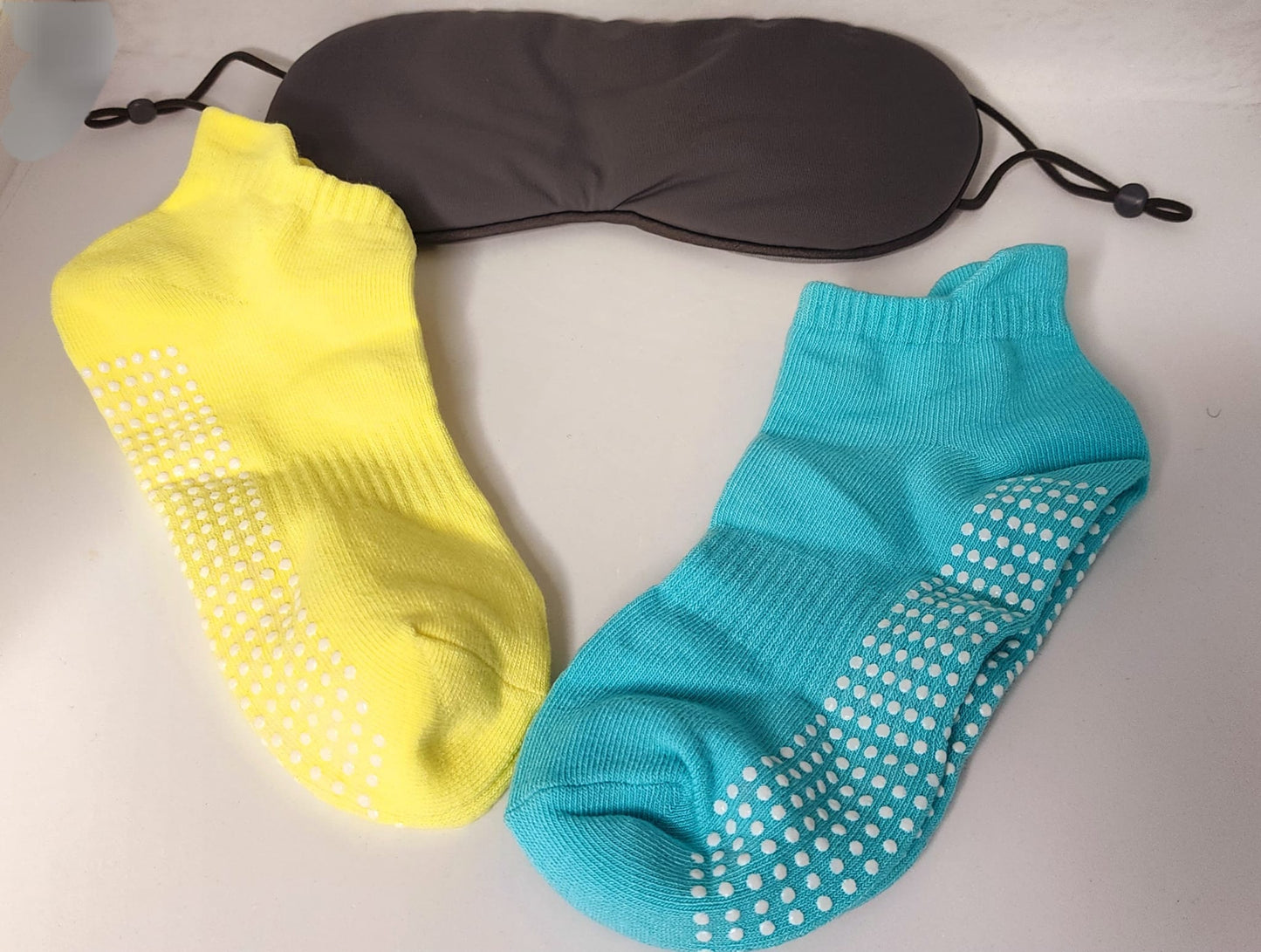 2 Pairs of yogo socks and sleep/meditation eye mask